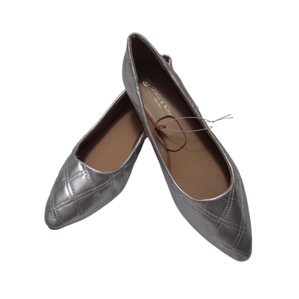 Olivia & Kate Shoes Woman 10 Silver Metallic Flats Loafers Quilted Pointed Moony